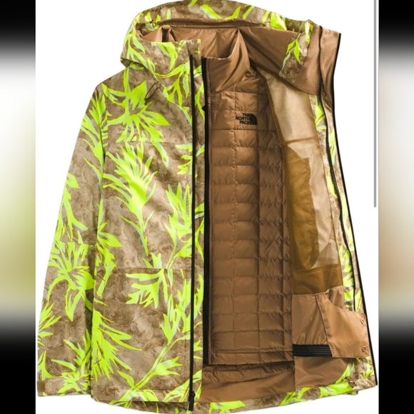 The north face jacket~women's xl~NWT. - Picture 9 of 11